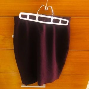 T. Babaton plum/maroon skirt by Aritzia